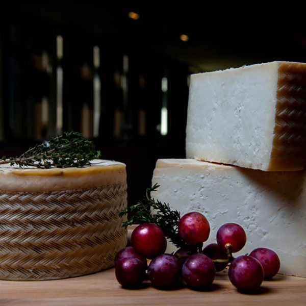 Ημιπολυμένο κατσικίσιο τυρί, Collados Quesería