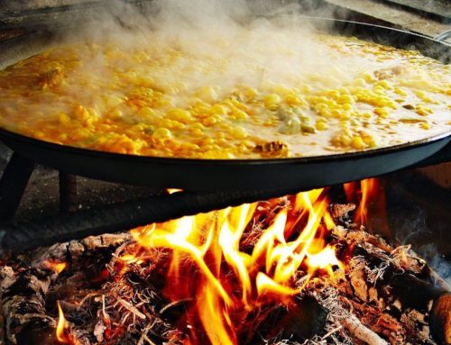 Cocina Mediterránea: Paella, Risotto y Maridajes con Vinos Blancos y Espumosos