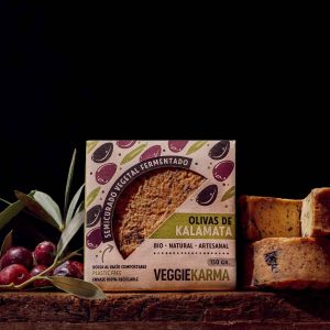 Queso semicurado vegano con olivas, Veggie Karma