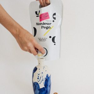 AOVE Cosecha Temprana Picual Monsieur Pegó: cuando el aceite se convierte en arte